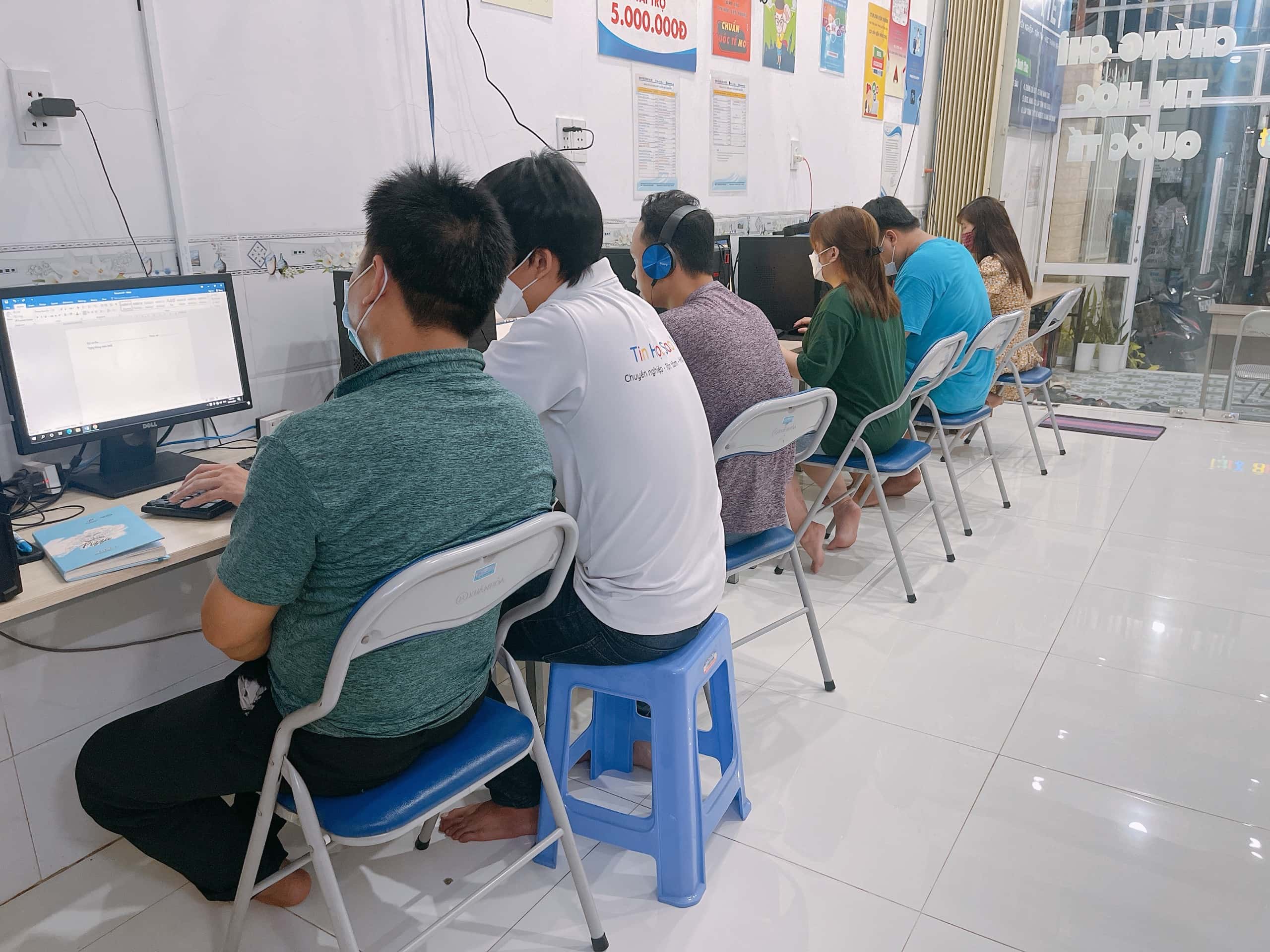 Thành Thạo Kỹ Năng Tin Học Văn Phòng