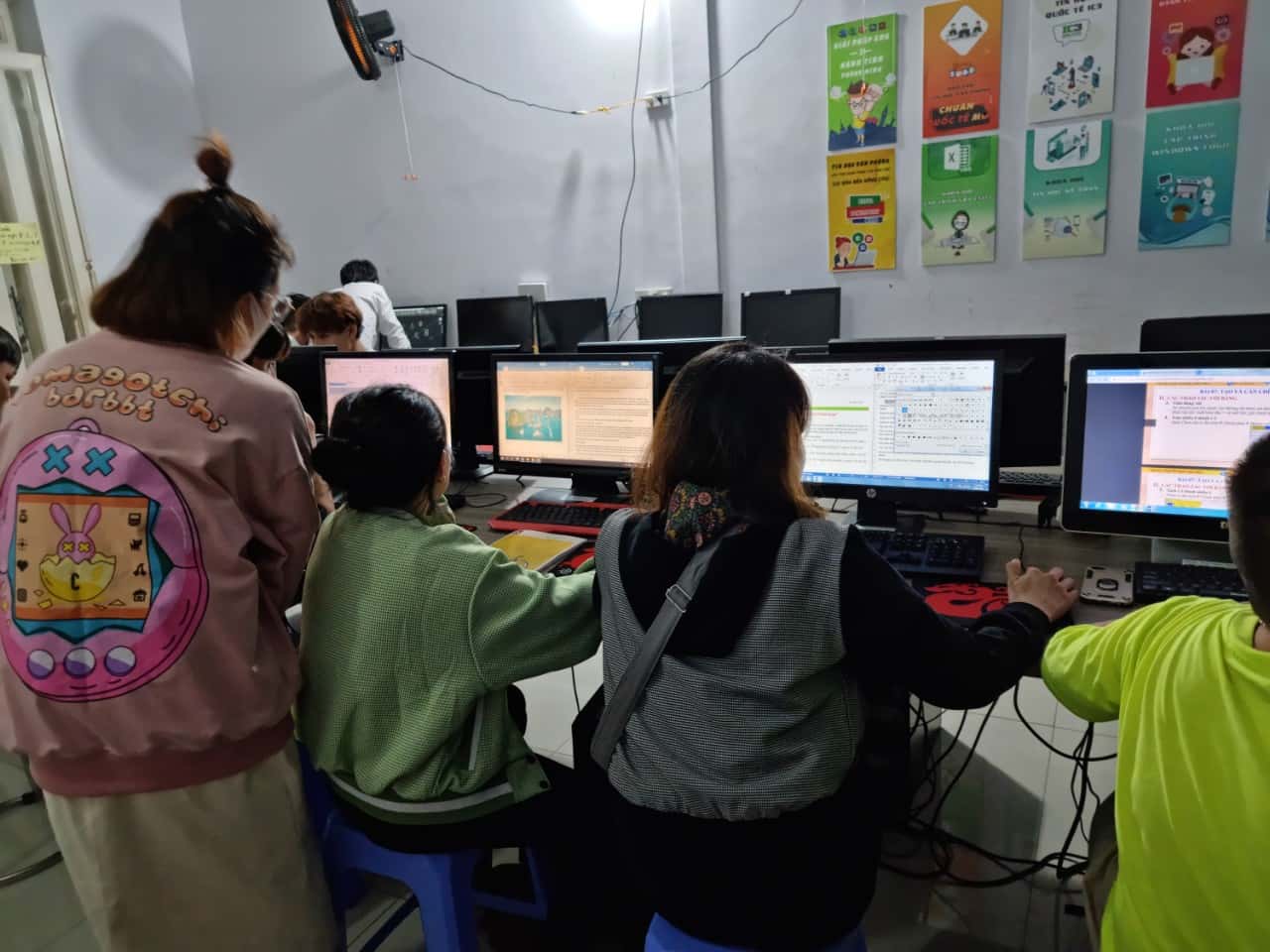 Giáo Viên Dạy Tin Học Vi Tính Văn Phòng Quận 1 Tp HCM