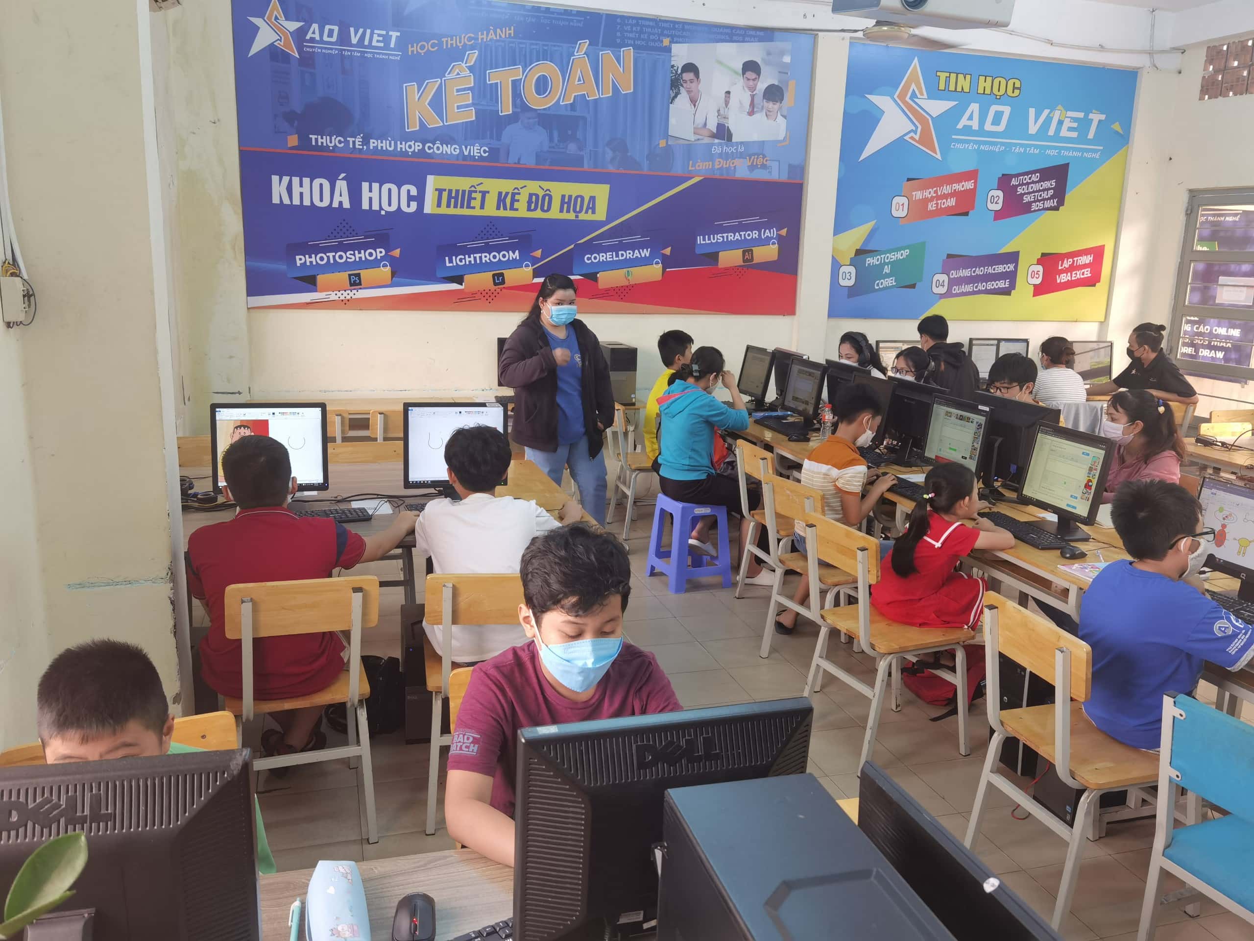 Khai Giảng Hàng Tuần Khóa Học Tin Học Cho Trẻ Em Tại Bình Dương