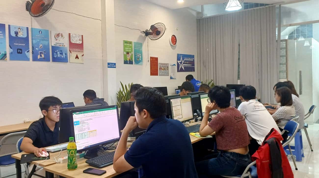 Đào Tạo Tin Học Văn Phòng Tại Hóc Môn
