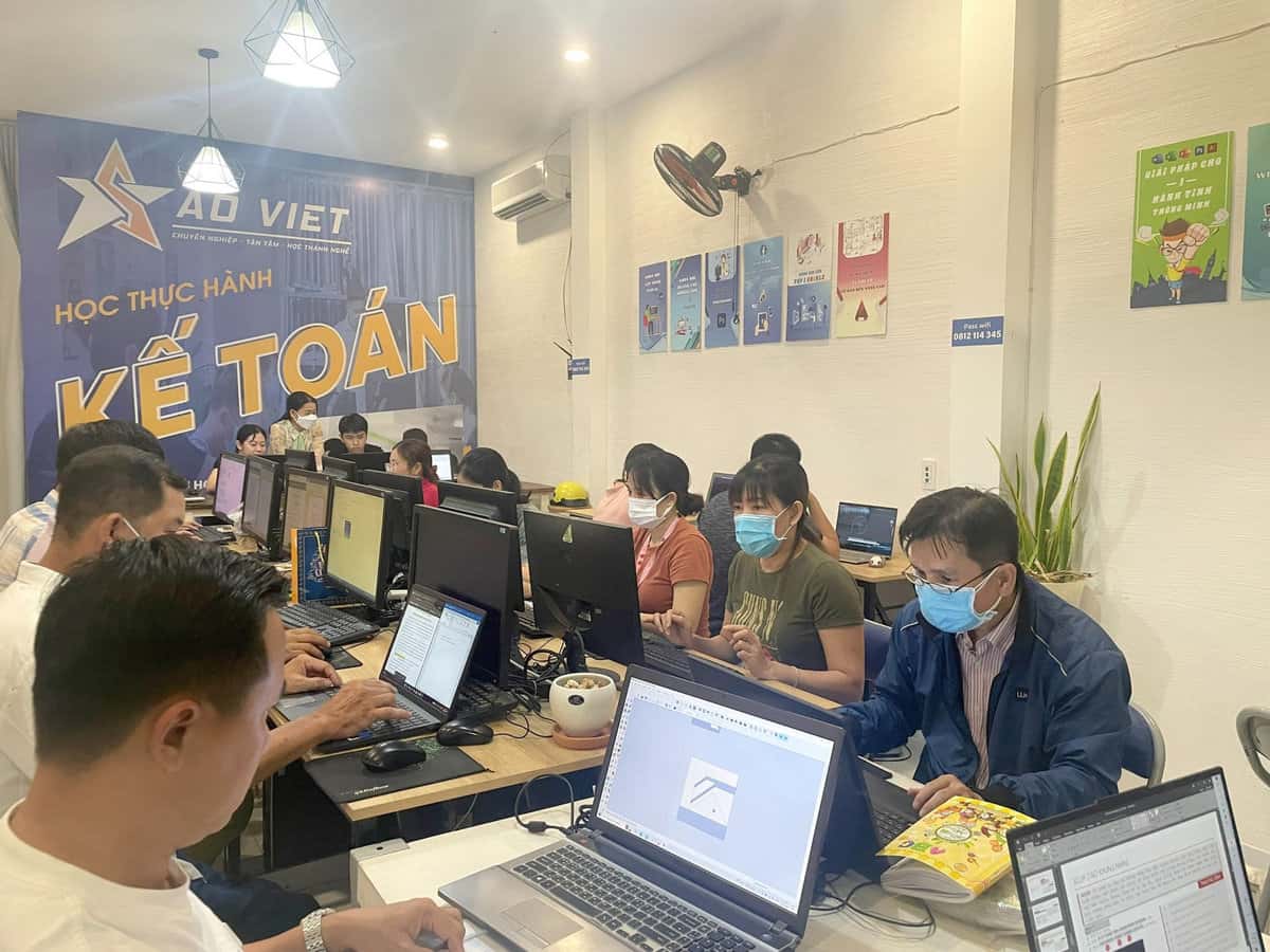 Lớp học kế toán tại Biên Hòa
