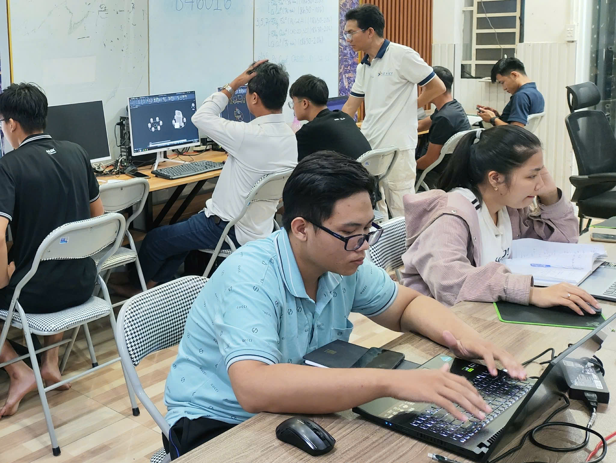 Ứng Dụng Kỹ Năng GenAI Sau Khóa Ôn Luyện